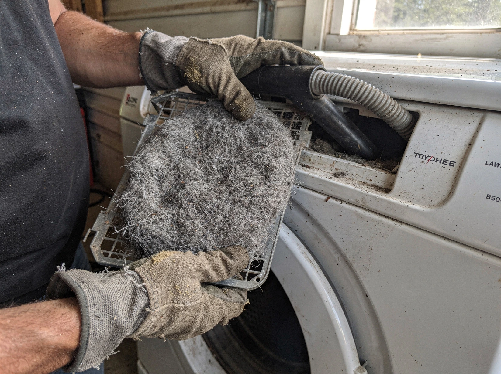 Cleaning Dryer Lint Trap service in Springfield, TN